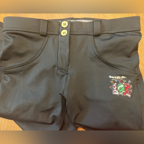 Freddy WR.UP Romero Britto Collection Love Patch Trousers RARE - Picture 7 of 8